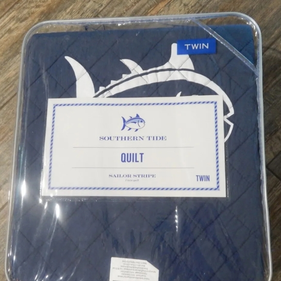 Brand New Southern Tide Sailor Stripe Twin Quilt - Picture 3 of 4